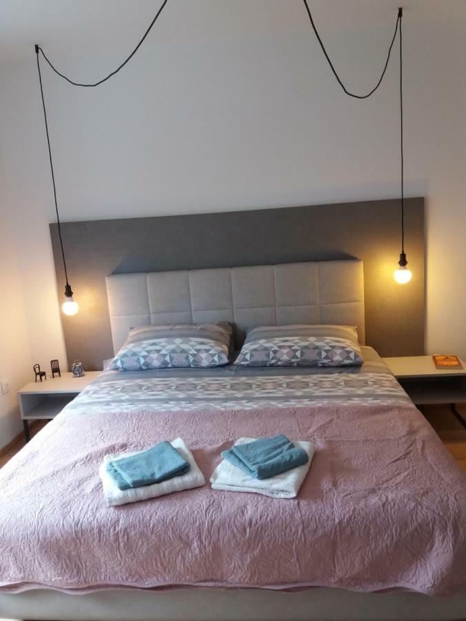 Lola App In City Center, 4+1 Pax Pula Exteriér fotografie