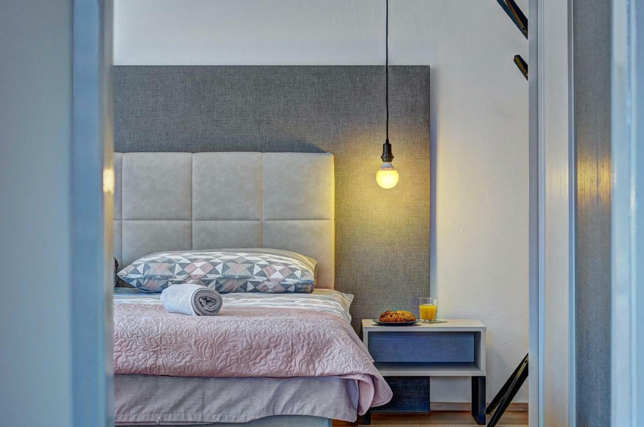 Lola App In City Center, 4+1 Pax Pula Exteriér fotografie