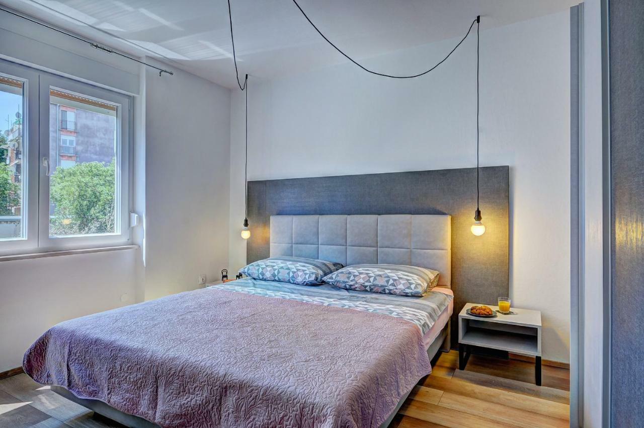 Lola App In City Center, 4+1 Pax Pula Exteriér fotografie
