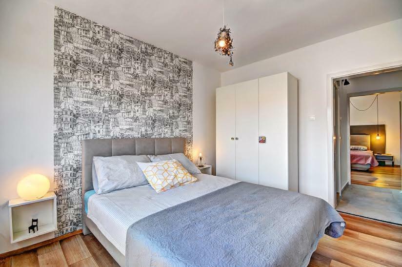Lola App In City Center, 4+1 Pax Pula Exteriér fotografie